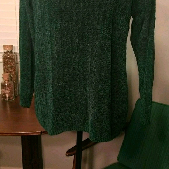 Vintage Northern Getaway Green Knitted Sweater - Picture 4 of 7